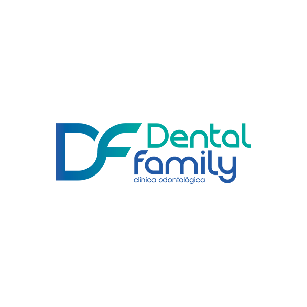 Logo Dental Family