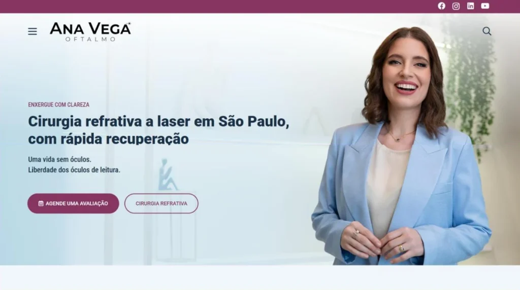 Página inicial do site da Dra. Ana Vega, com o título Cirurgia refrativa a laser em São Paulo, com rápida recuperação e a foto da médica
